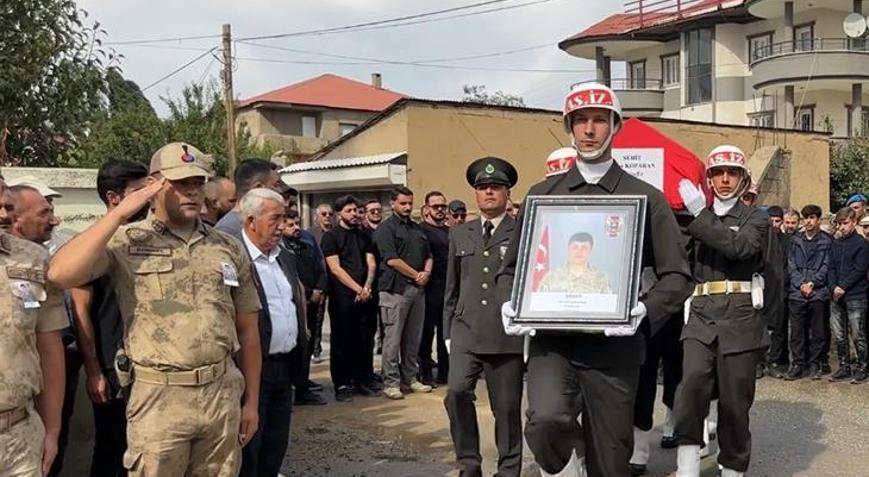 Iğdırda askeri araç kazasında şehit Ziya Koparan memleketinde son yolculuğuna uğurlandı