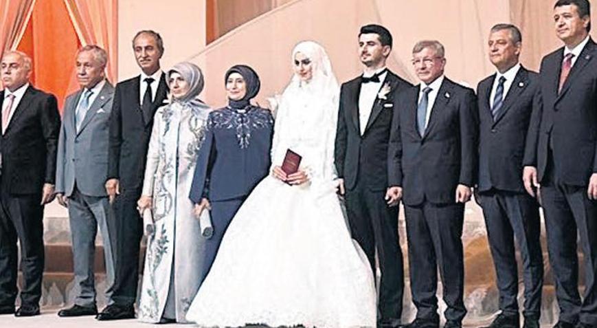 Davutoğlu oğlunu evlendirdi