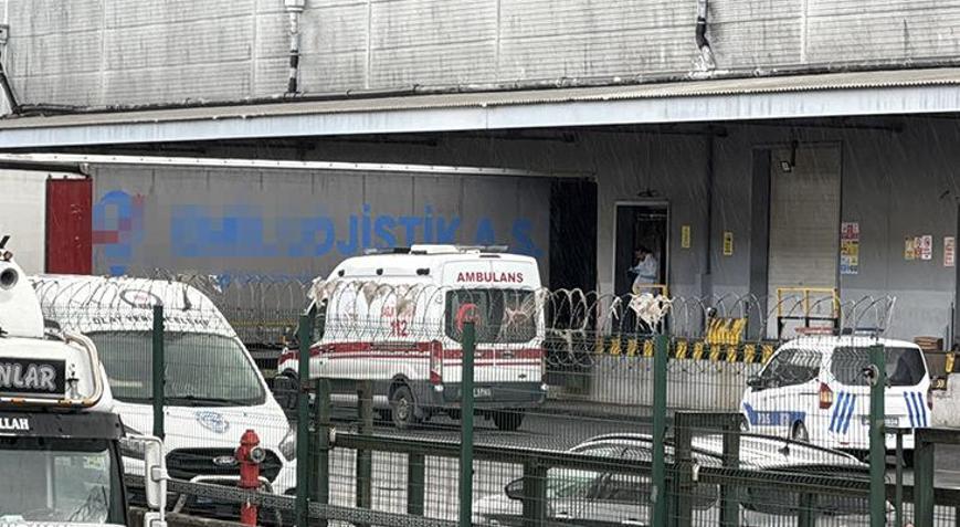 Esenyurtta feci ölüm Sürücü iki TIR arasında sıkıştı