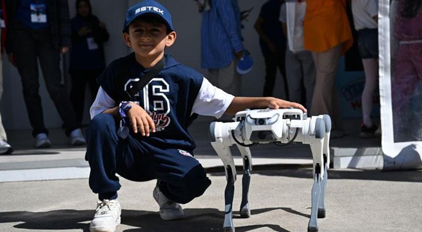Şanlıurfalı çocuklar TEKNOFESTin robot köpeğine İsot ismini verdi