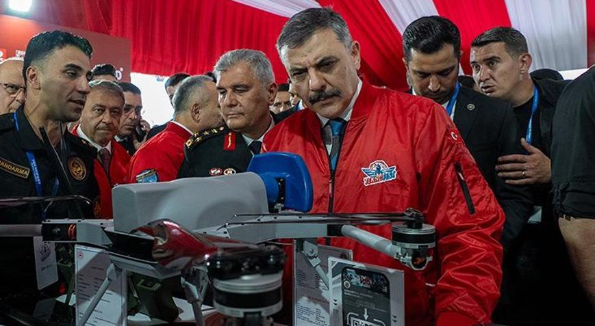 Bakan Çiftçi, TEKNOFEST Güneydoğuyu ziyaret etti