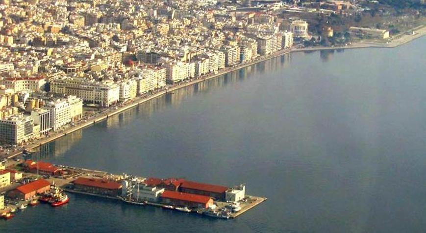 Yunanistanda maliyet krizi Selanik Limanı kapandı