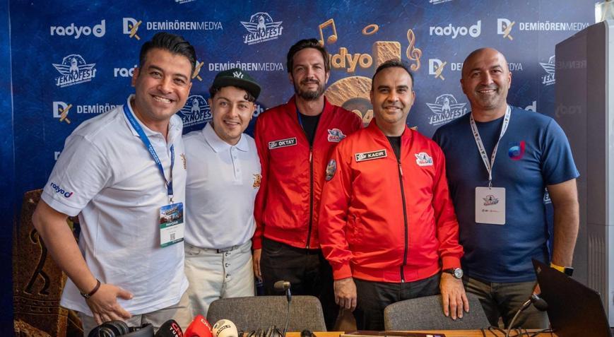 Bakan Kacır, Radyo D canlı yayınında TEKNOFEST’i anlattı