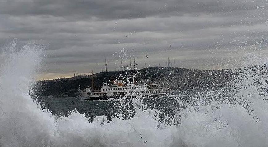 İstanbulda bazı vapur seferleri olumsuz hava koşulları nedeniyle iptal edildi