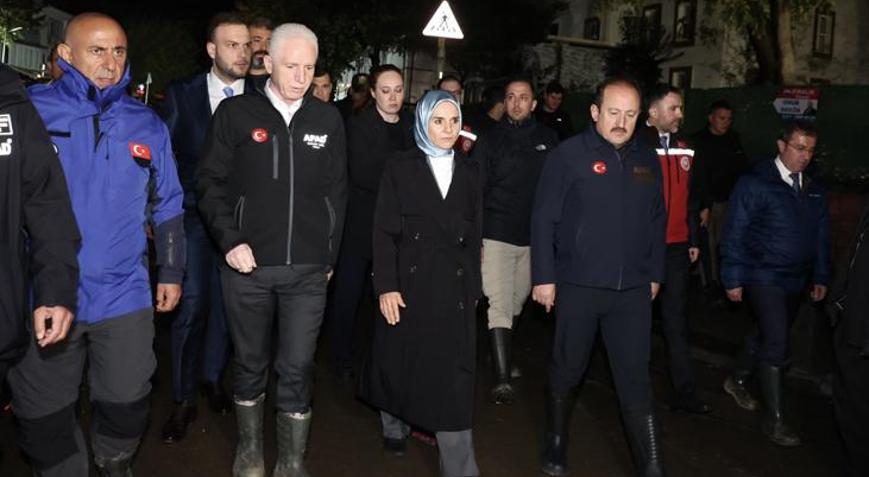 Bakan Göktaş, selden etkilenen Ayazağada 212 personelimiz, 39 araçla sürekli sahadayız
