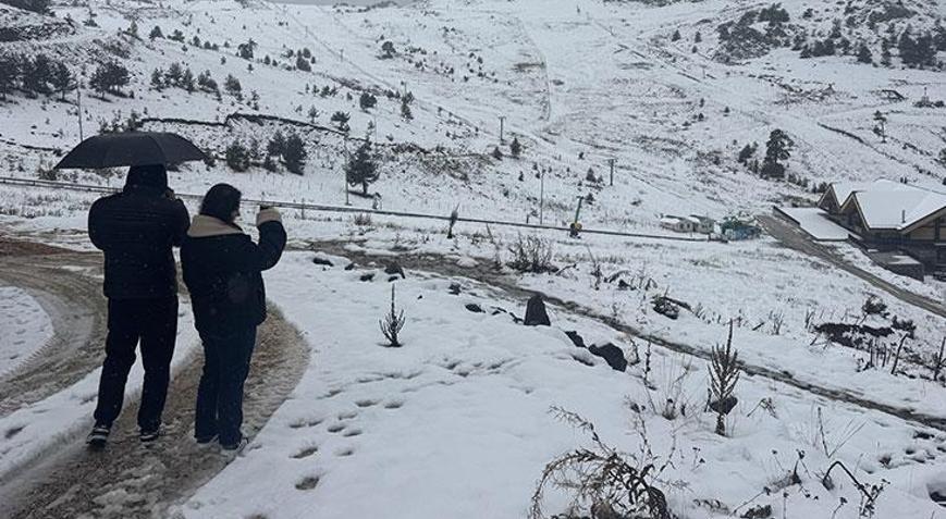 Boluda yüksek kesimlerde kar yağışı etkili oldu