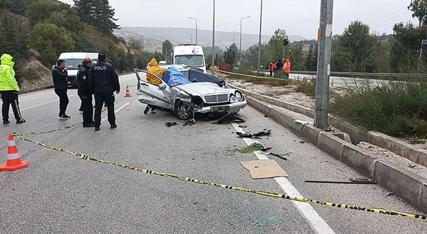Burdurda düğün yolunda feci kaza: Ölü ve yaralılar var