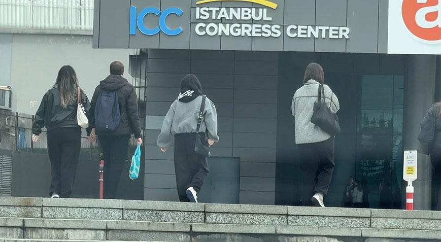 Yer: Şişli Binlerce kişinin katıldığı konserde fenalaşan 3 kişiden biri öldü