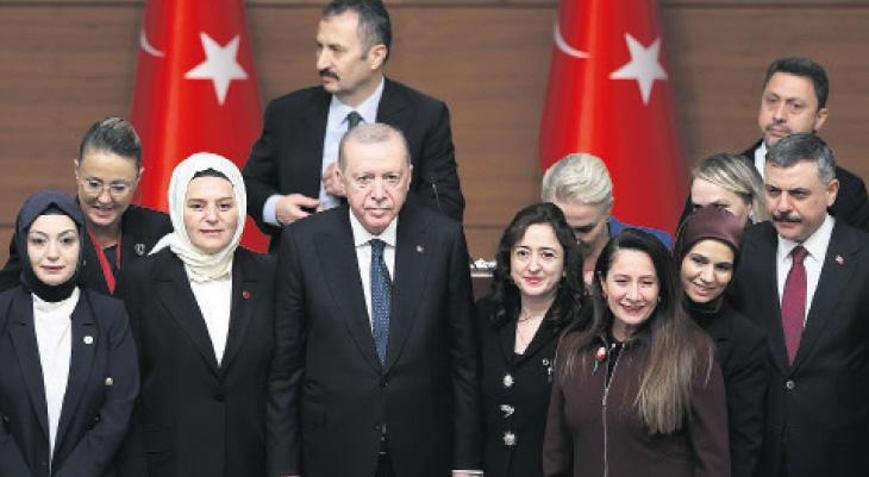 Cumhurbaşkanı Erdoğan, Beştepe’de muhtarlarla buluştu | ‘Büyük mücadelenin tam göbeğindeyiz’
