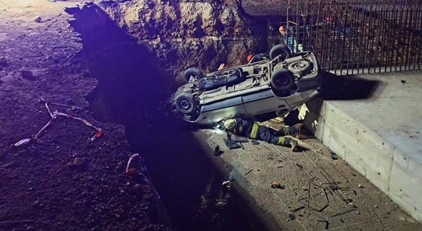Eskişehirde feci kaza: Yol çalışması çukuruna düşen araçta 1 ölü, 5 yaralı