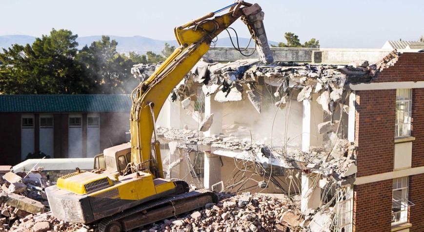 İstanbulda riskli binalar tek tek yıkılıyor Vali Yardımcısı Karabuluttan açıklama