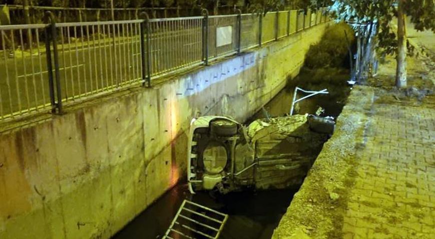Kayseri’de otomobil sulama kanalına düştü 2 kişi yaralı