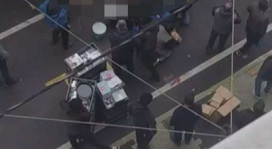 Sancaktepe’de kanlı pazar kavgası 1i çocuk 6 kişi yaralandı