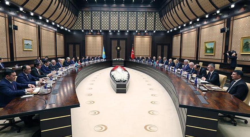 Erdoğan ve Tokayev heyetler arası görüşmeye başkanlık etti