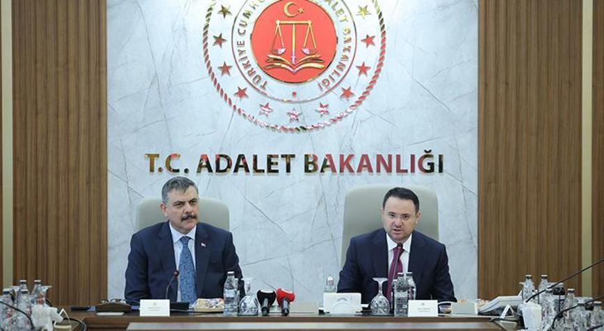 Dolandırıcılıkla mücadele merkezi kuruluyor Bakan Çiftçi: Yeni bir dönemin kapısını aralıyoruz