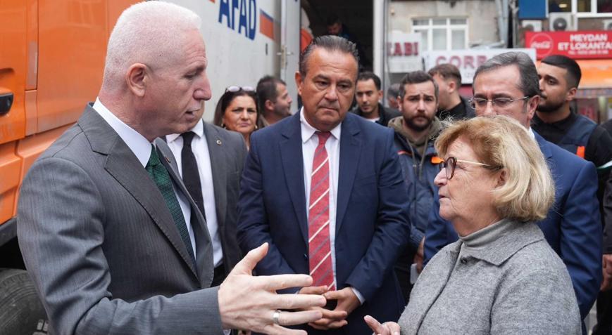 Ayazağa’da sel sonrası yıkım başladı İstanbul Valisi yerinde inceledi