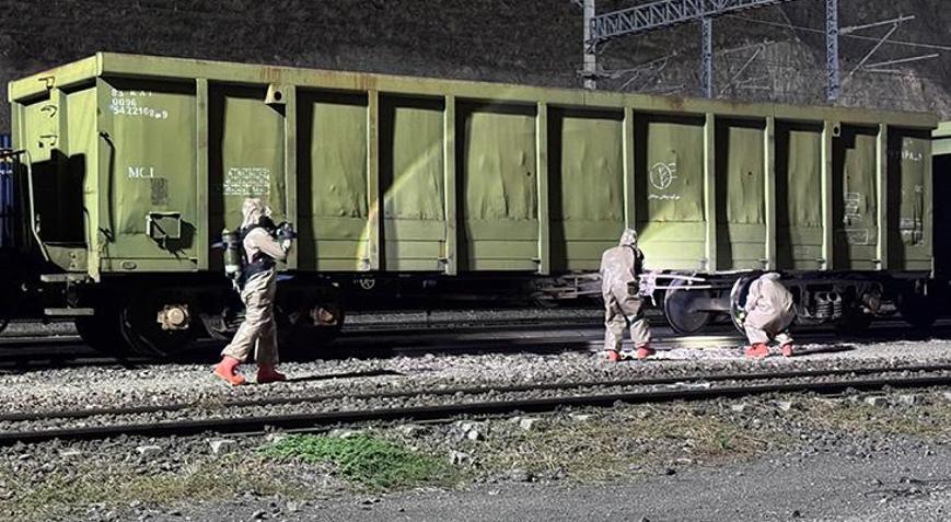 Yük treninde kimyasal sızıntı alarmı Ekipleri harekete geçti: Karantinaya alındı
