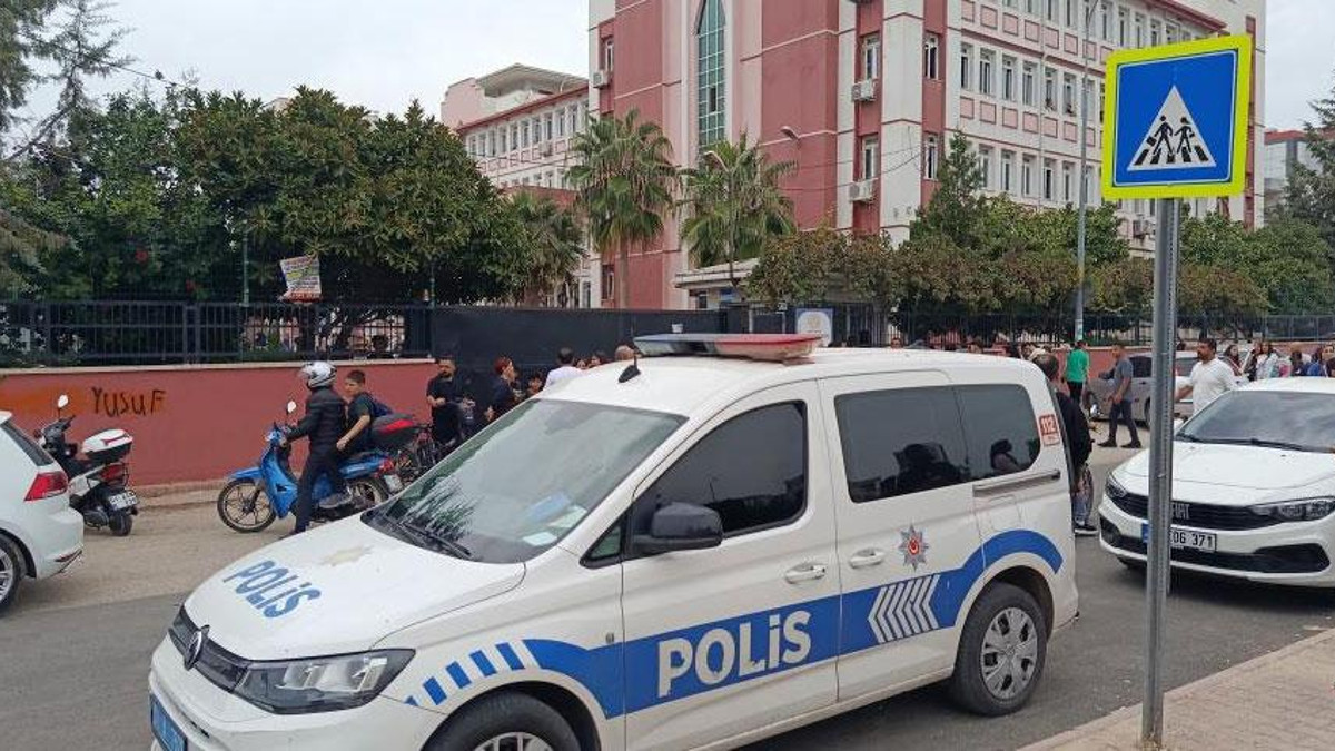 Adana'da ortaokulda bıçaklı yaralama: eğitime 1 gün ara