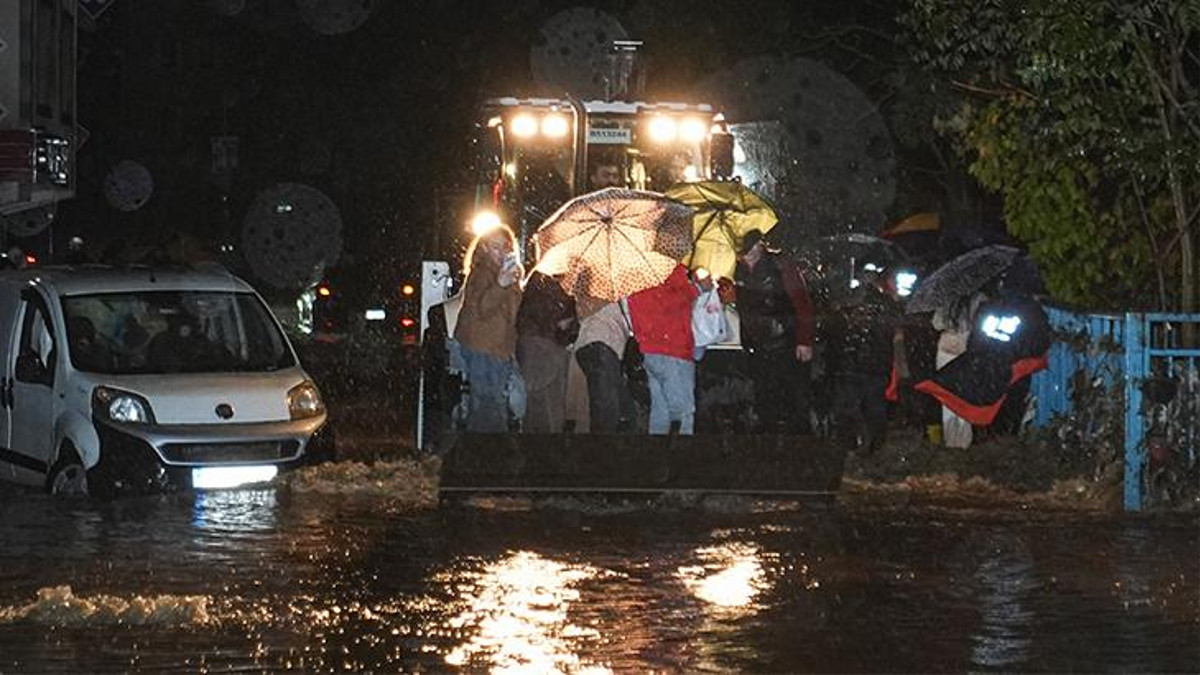İstanbul’da sağanak sel nedeniyle 1 kişi hayatını kaybetti: Ayazağa’da olay